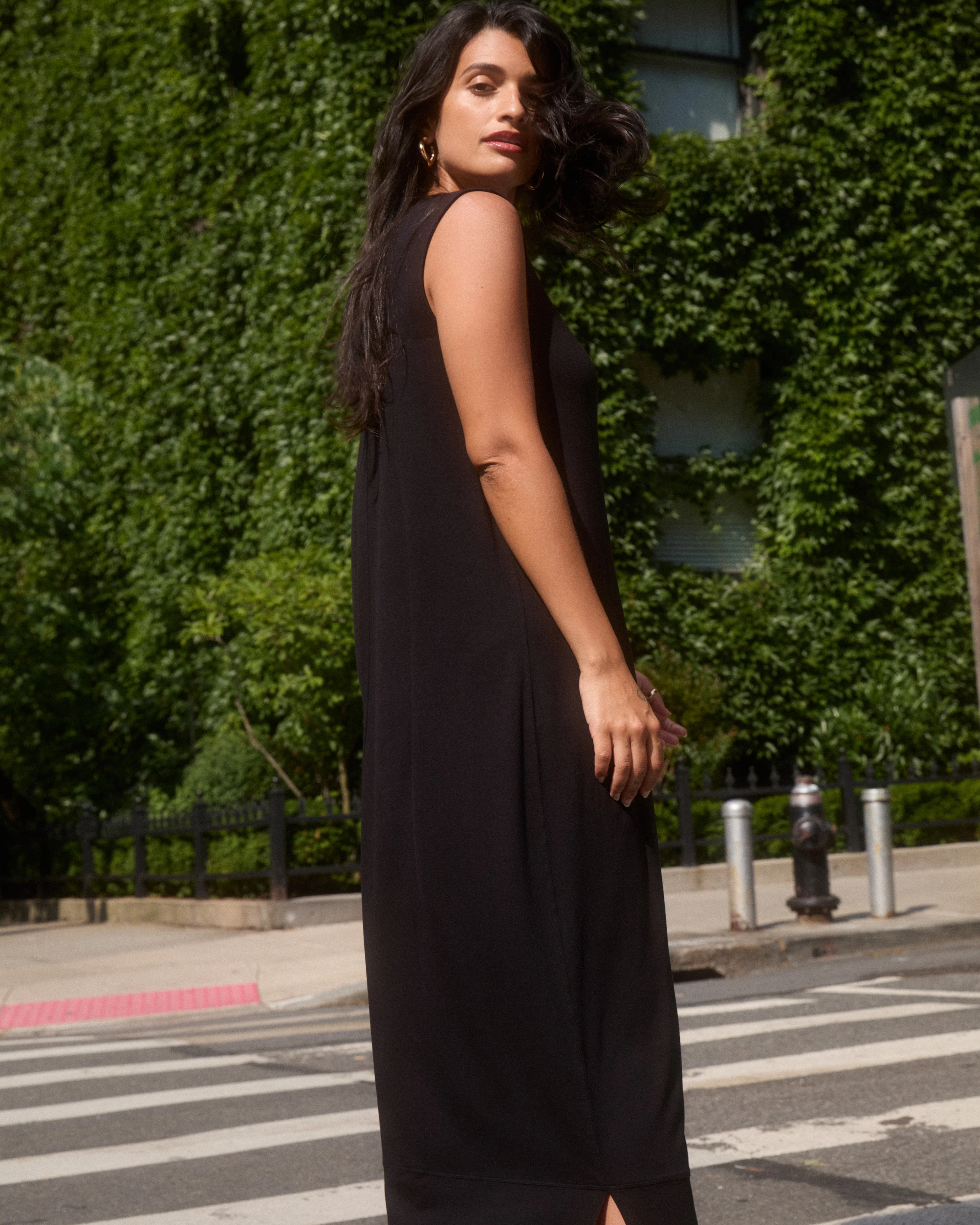 Claremont Liquid Jersey Sheath Dress - Black - Image 2
