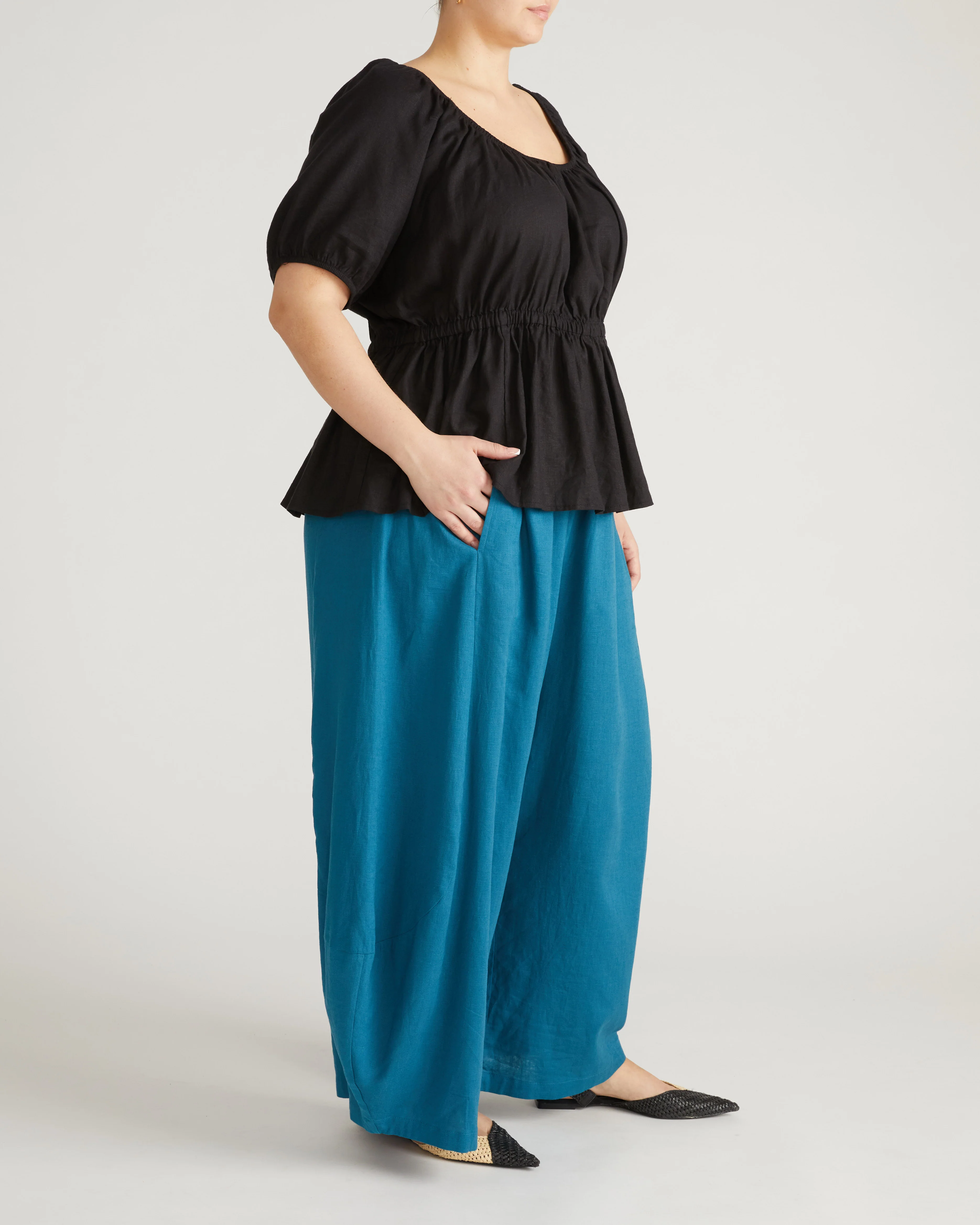 Cosma Barrel Leg Linen Blend Pants - Ink Blue - Image 3