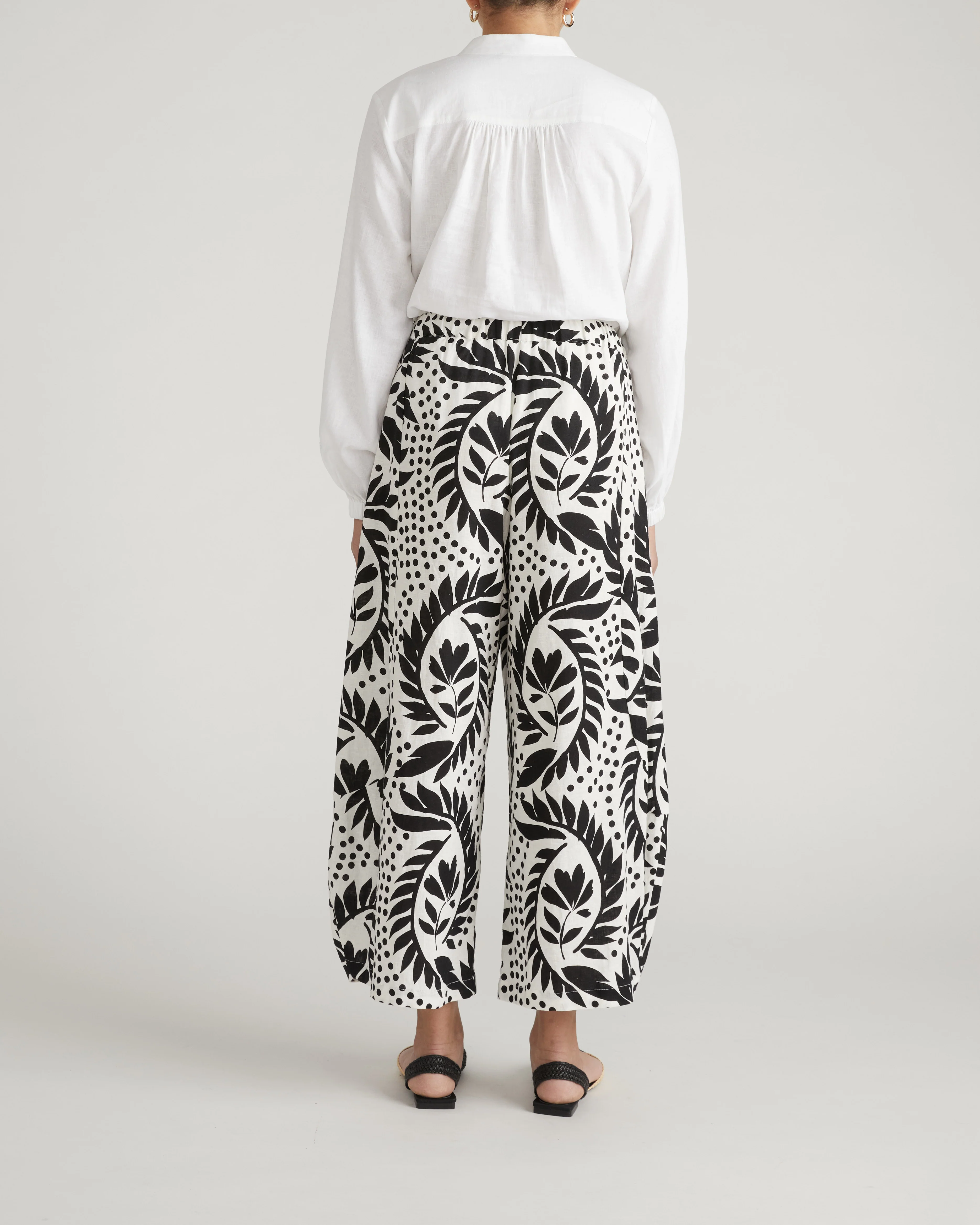 Cosma Barrel Leg Linen Blend Pants - Vine Print - Image 7
