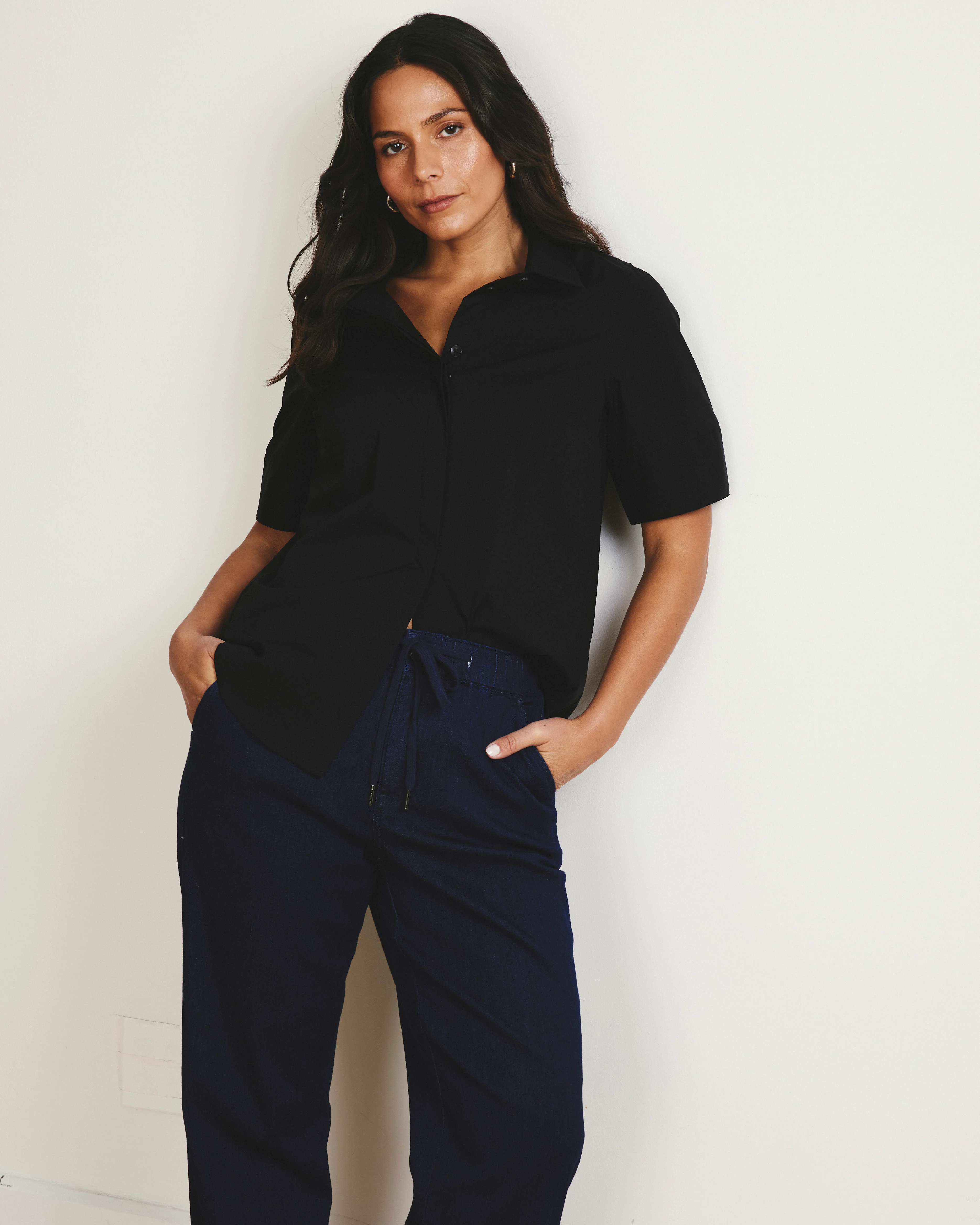 Elbe Stretch Poplin Short Sleeve Shirt - Black - Image 2