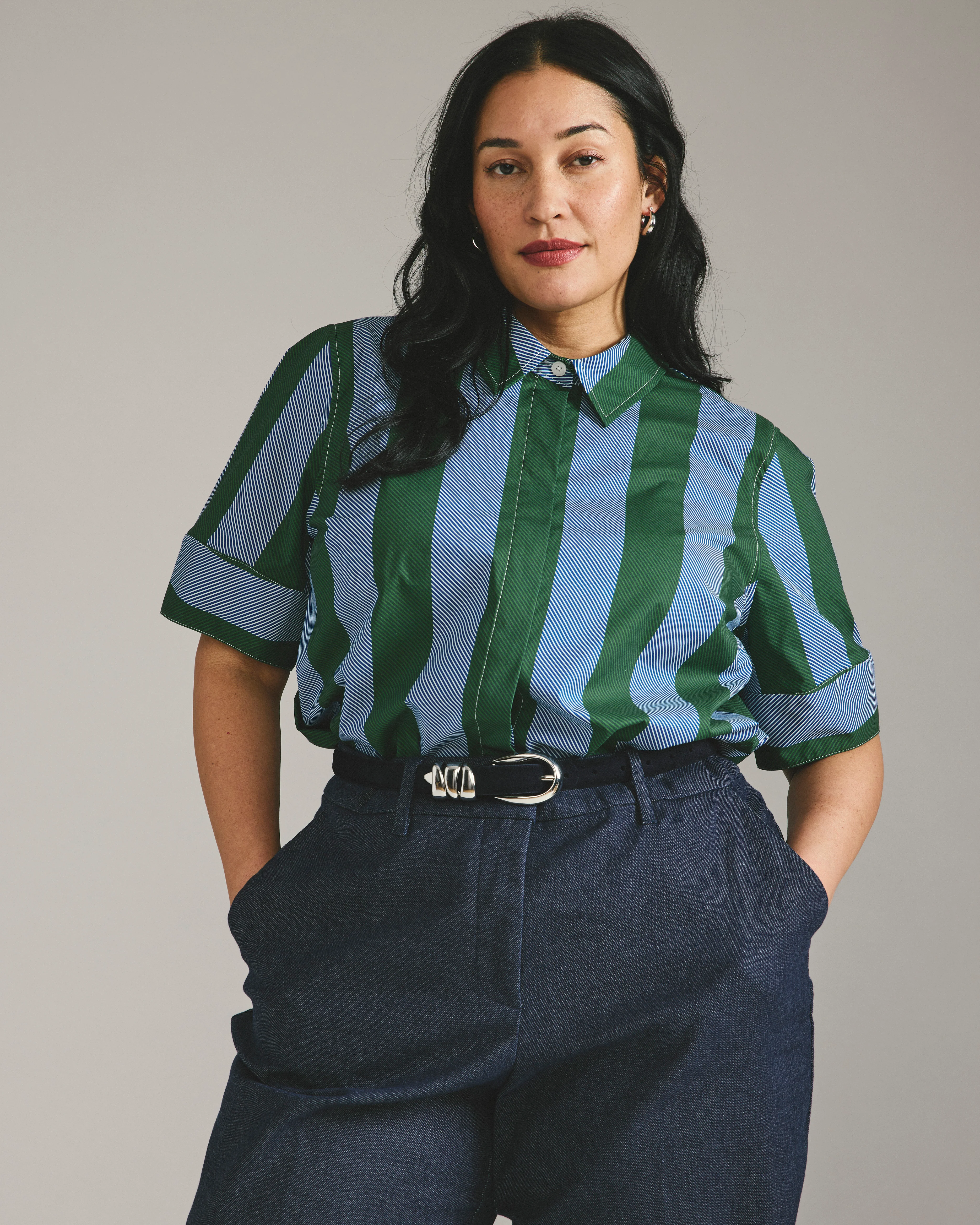 Elbe Stretch Poplin Short Sleeve Shirt - Green/Blue Directional Stripe - Image 4