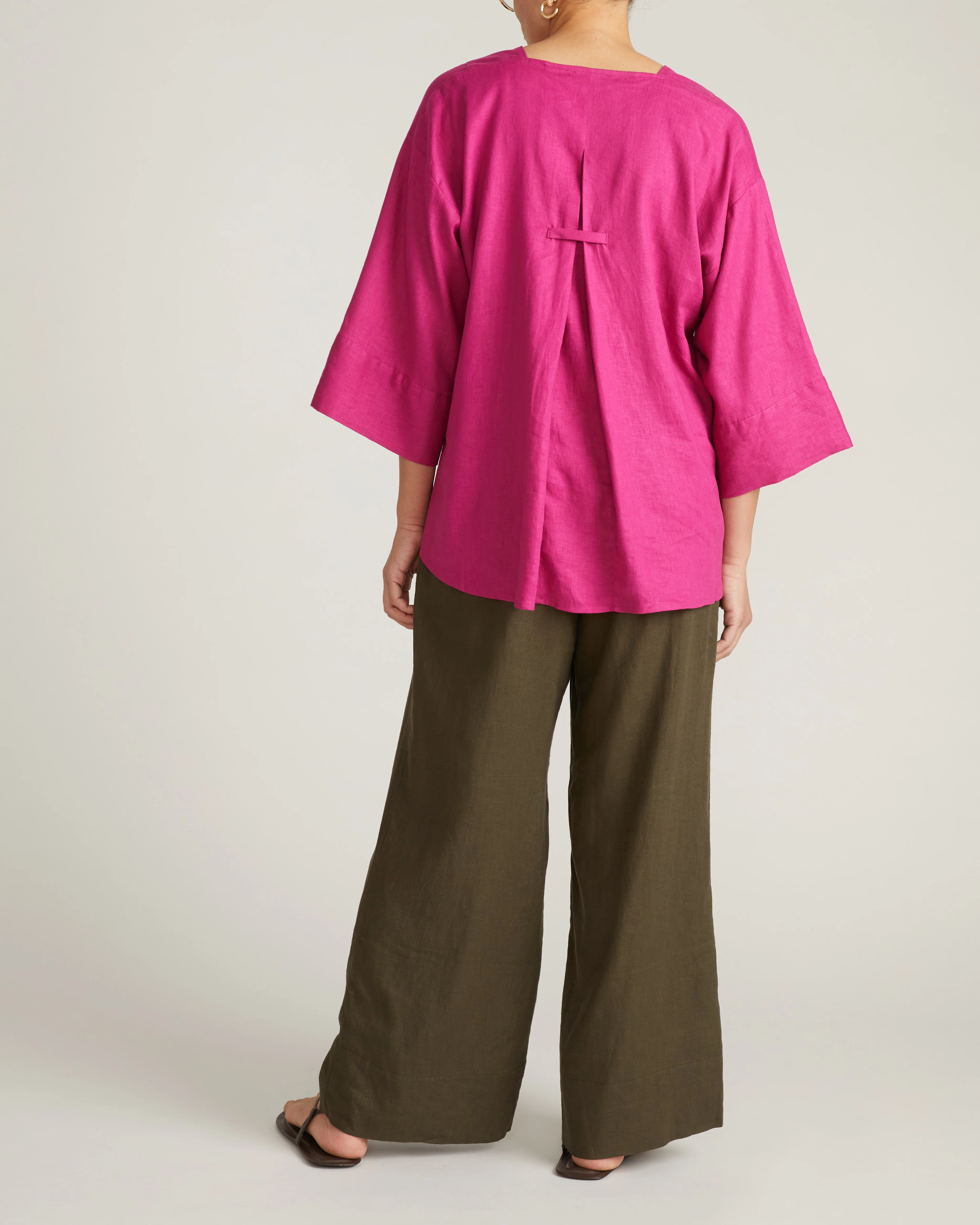 Elio V-Neck Linen Blend Top - Hyper Pink - Image 5