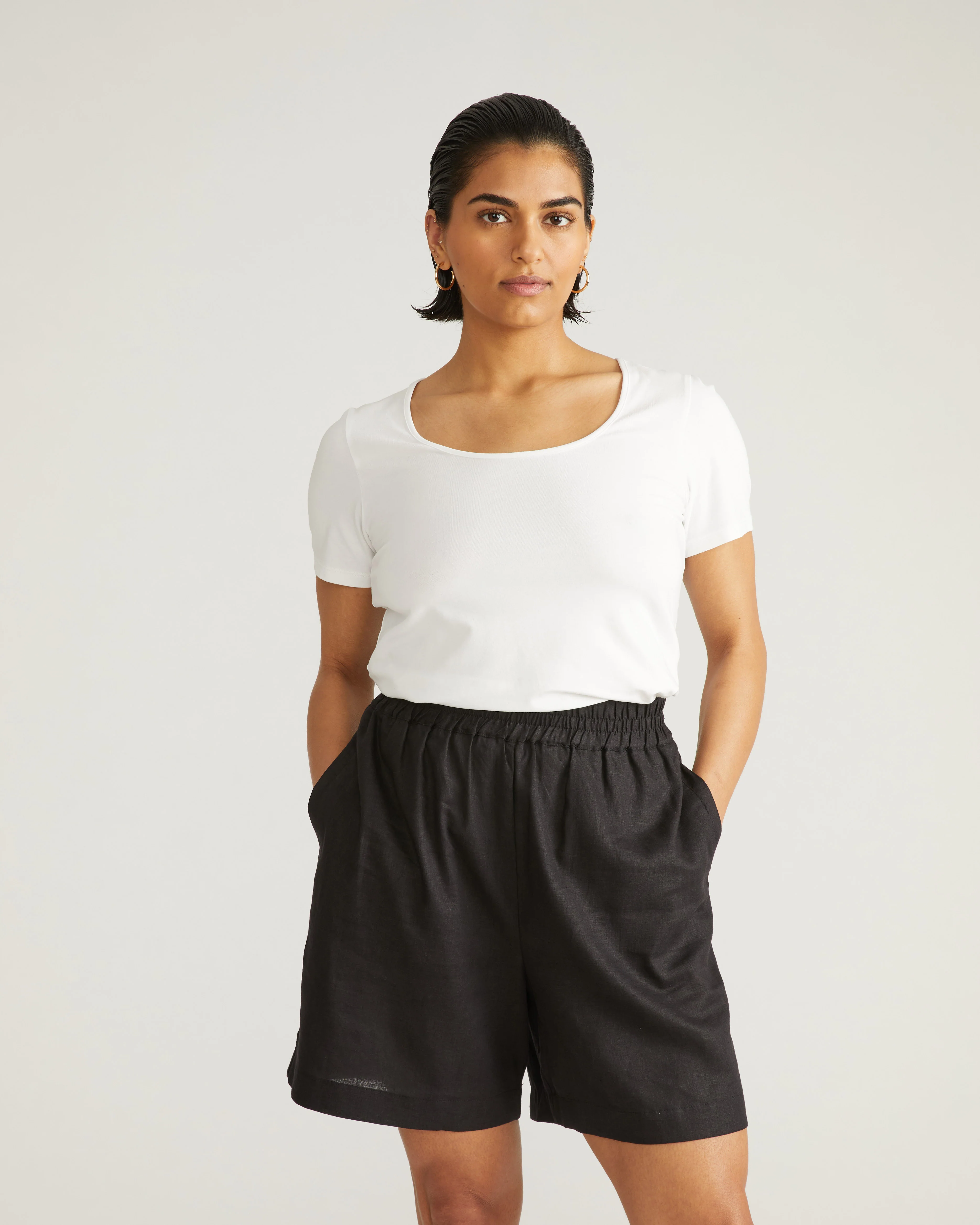 Juniper Linen Blend Easy Pull-On Shorts - Black - Image 3