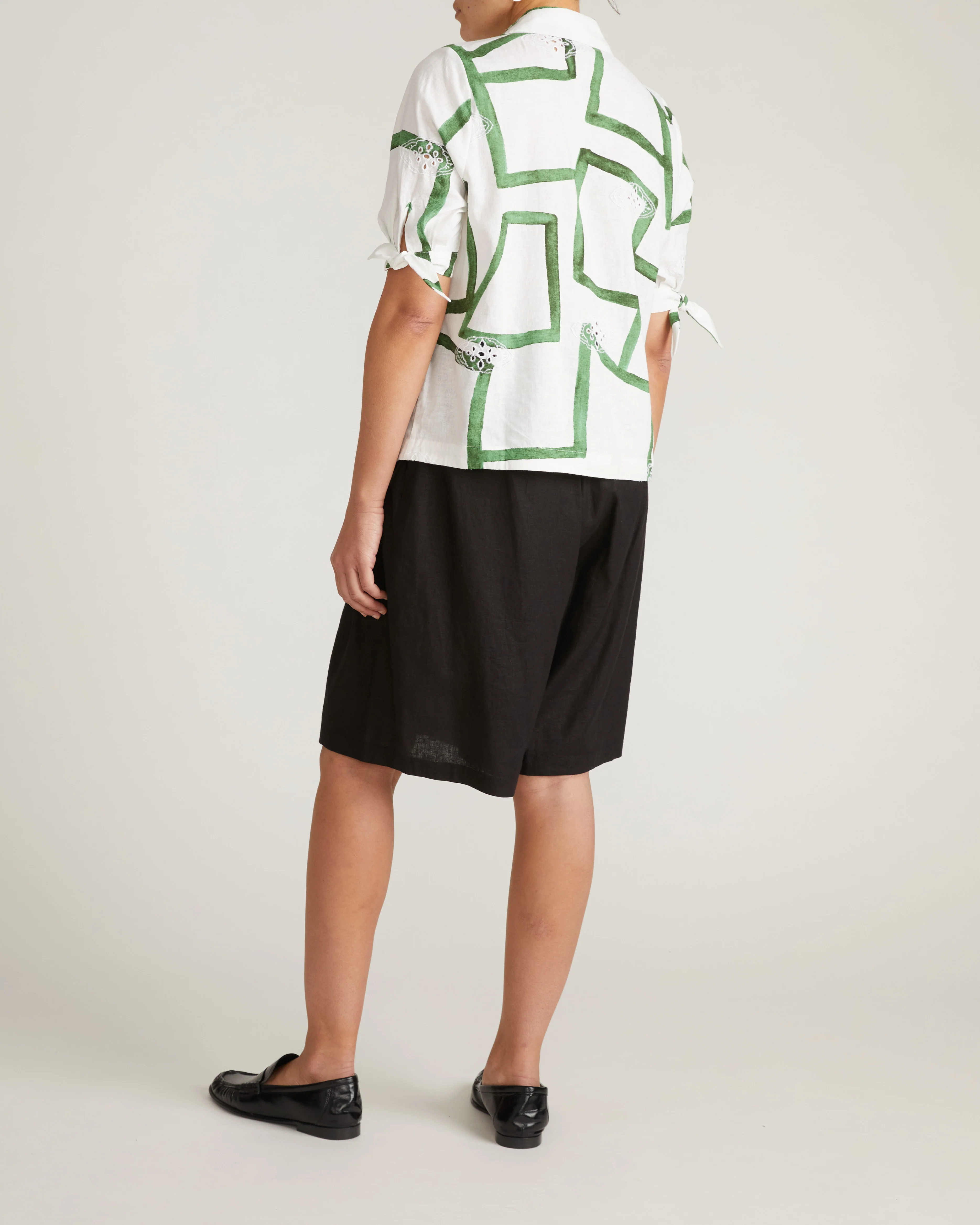 Luisa Short Sleeve Linen Blend Shirt - Green Paint Print - Image 7