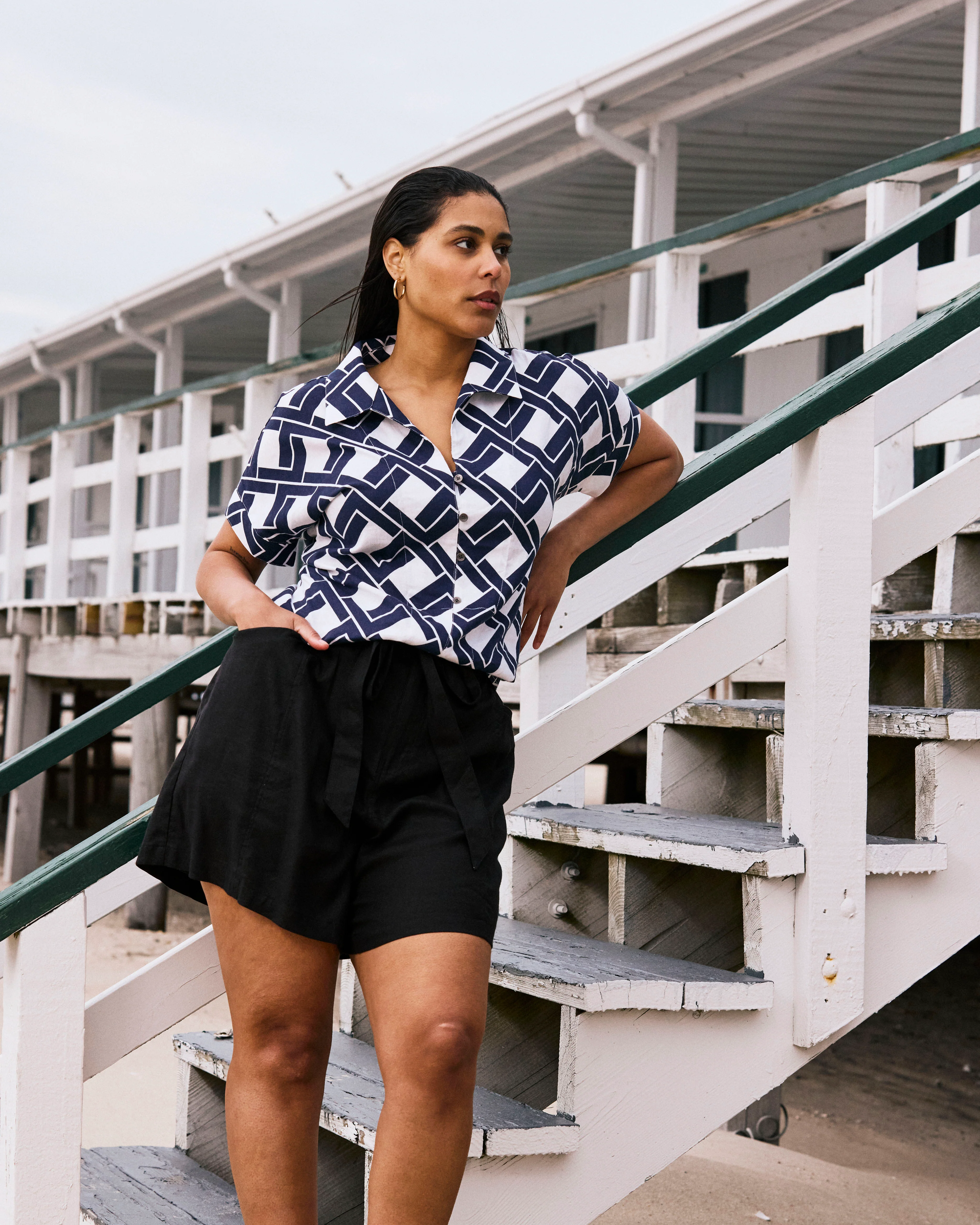 Sandy Short Sleeve Stretch Linen Blend Shirt - Geometrica Print - Image 6