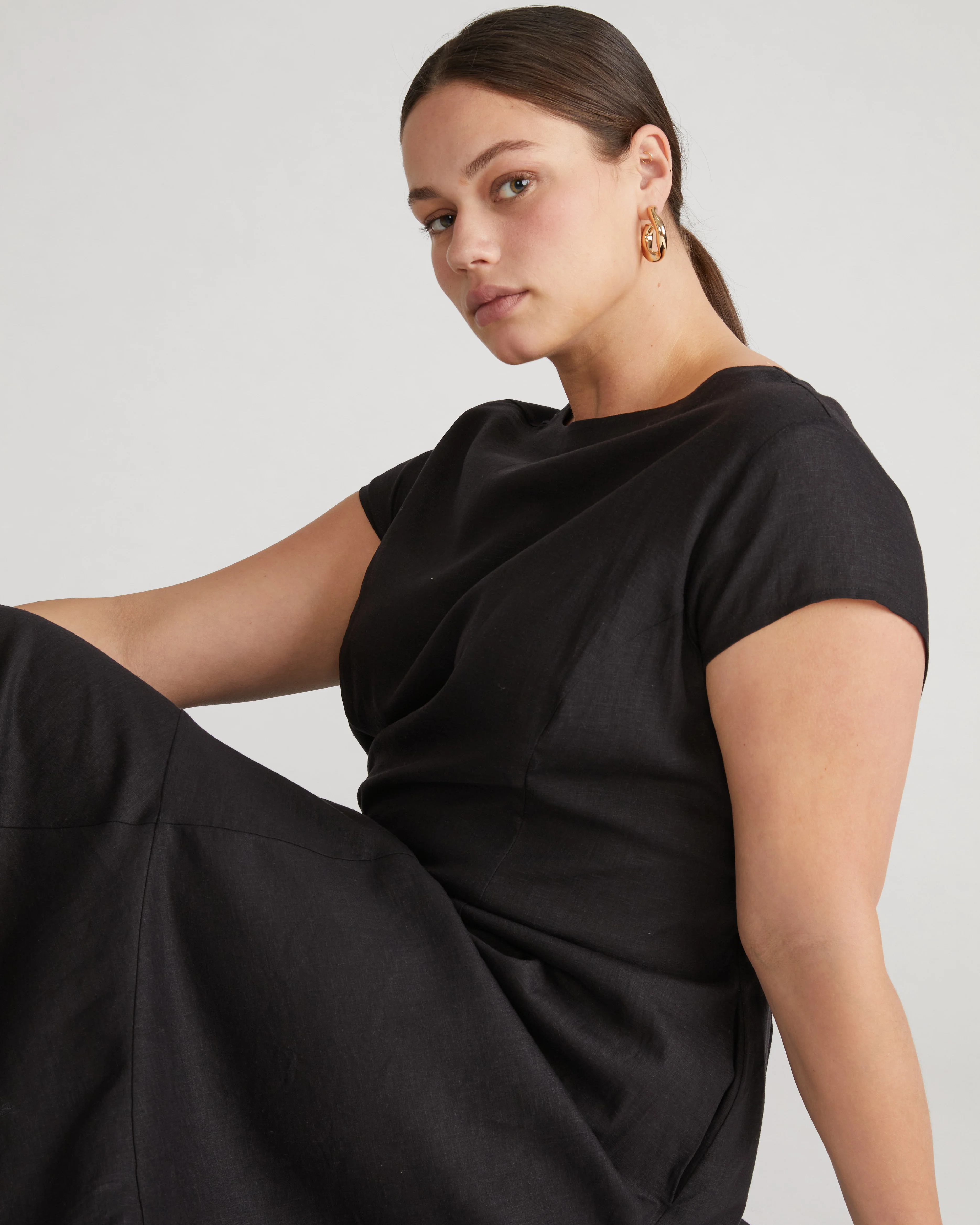 Sunset Linen Blend Flounce Dress - Black - Image 7